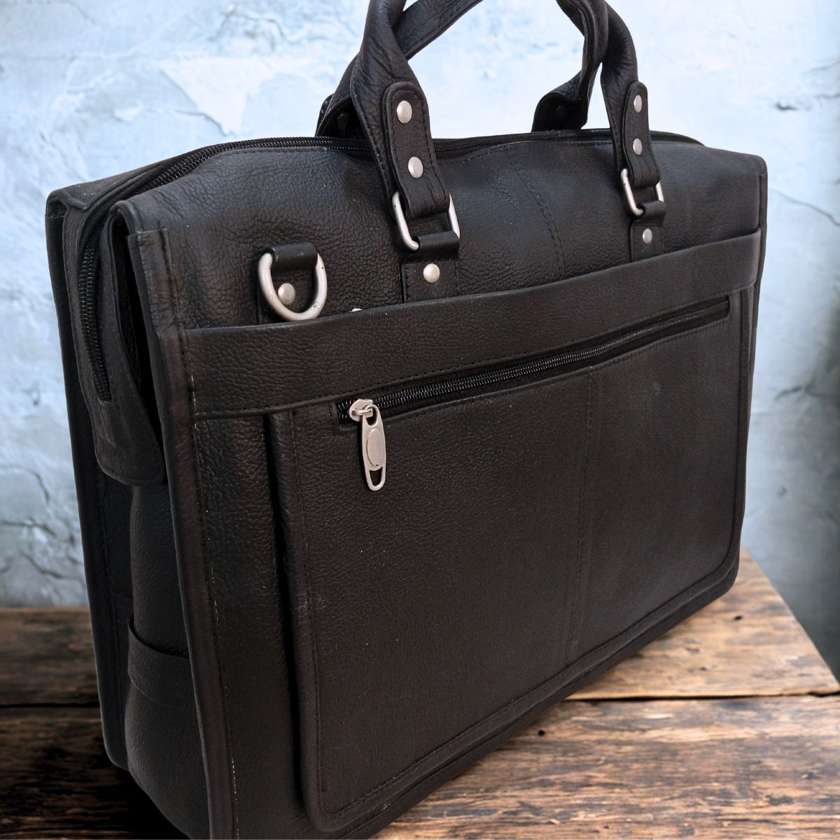 Black laptop Bag - 17 inch