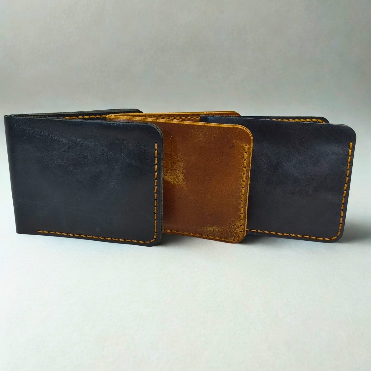 Hand Stitched - 6 Pockets (INV-0026-W)